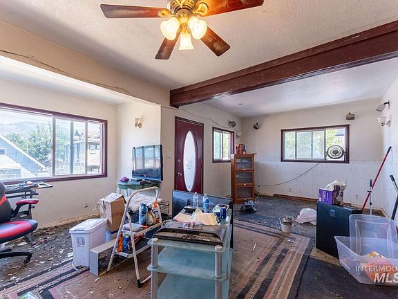4th image of 621 Teddy Ave