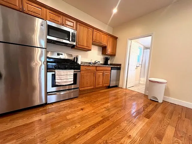 124 Charles St #1 — Photo 3