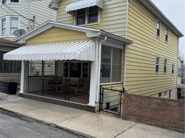 65 S Nescopec St, Tamaqua, PA 18252