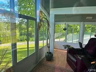2567 Lake Moraine Rd — Photo 2