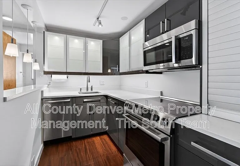 1155 Ash St #304 — Photo 10