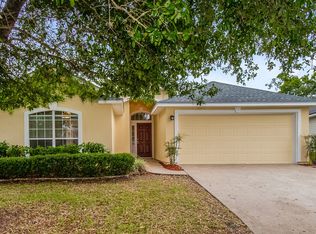 1864 Creekview Dr, Green Cove Springs, FL 32043