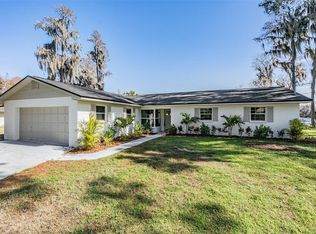 19265 Blount Rd, Lutz, FL 33558