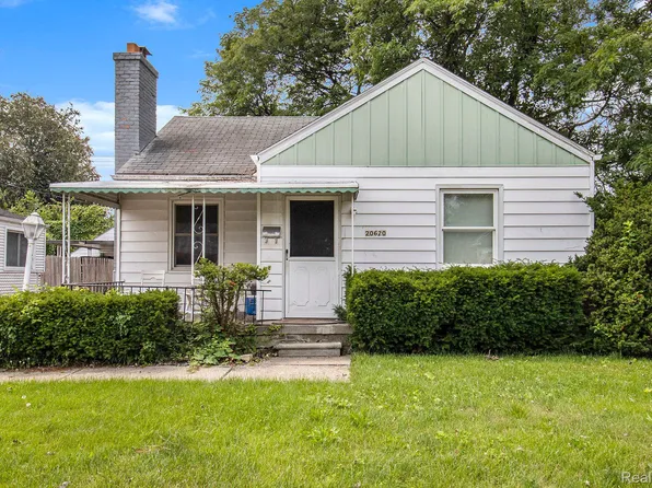 20620 McCormick St, Detroit, MI 48224