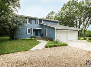 5240 NW 44th St, Topeka, KS 66618