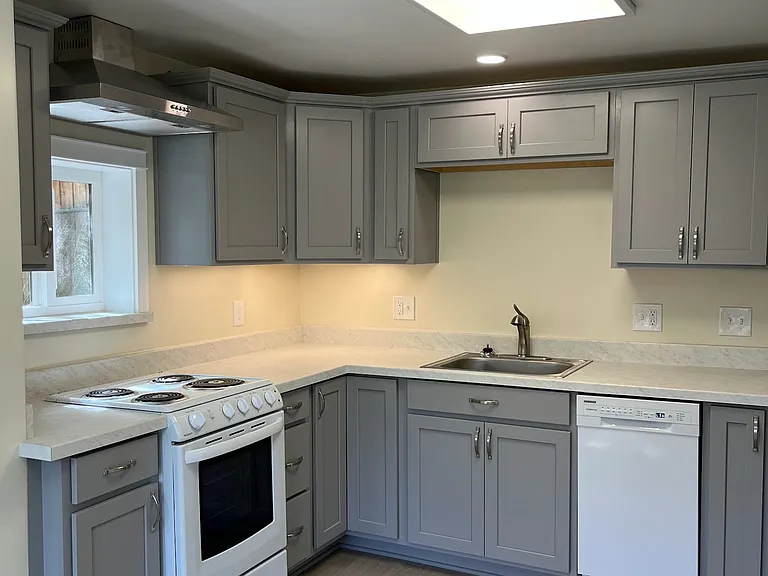 493 Fairview St #3 — Photo 7
