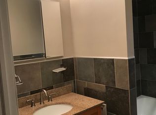 1802 Green St APT 2, Philadelphia, PA