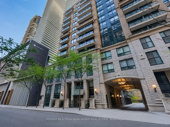 35 Hayden St #618, Toronto, ON M4Y 3C3