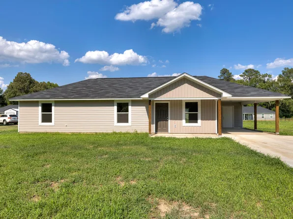 305 S Hampton St, Pinewood, SC 29125