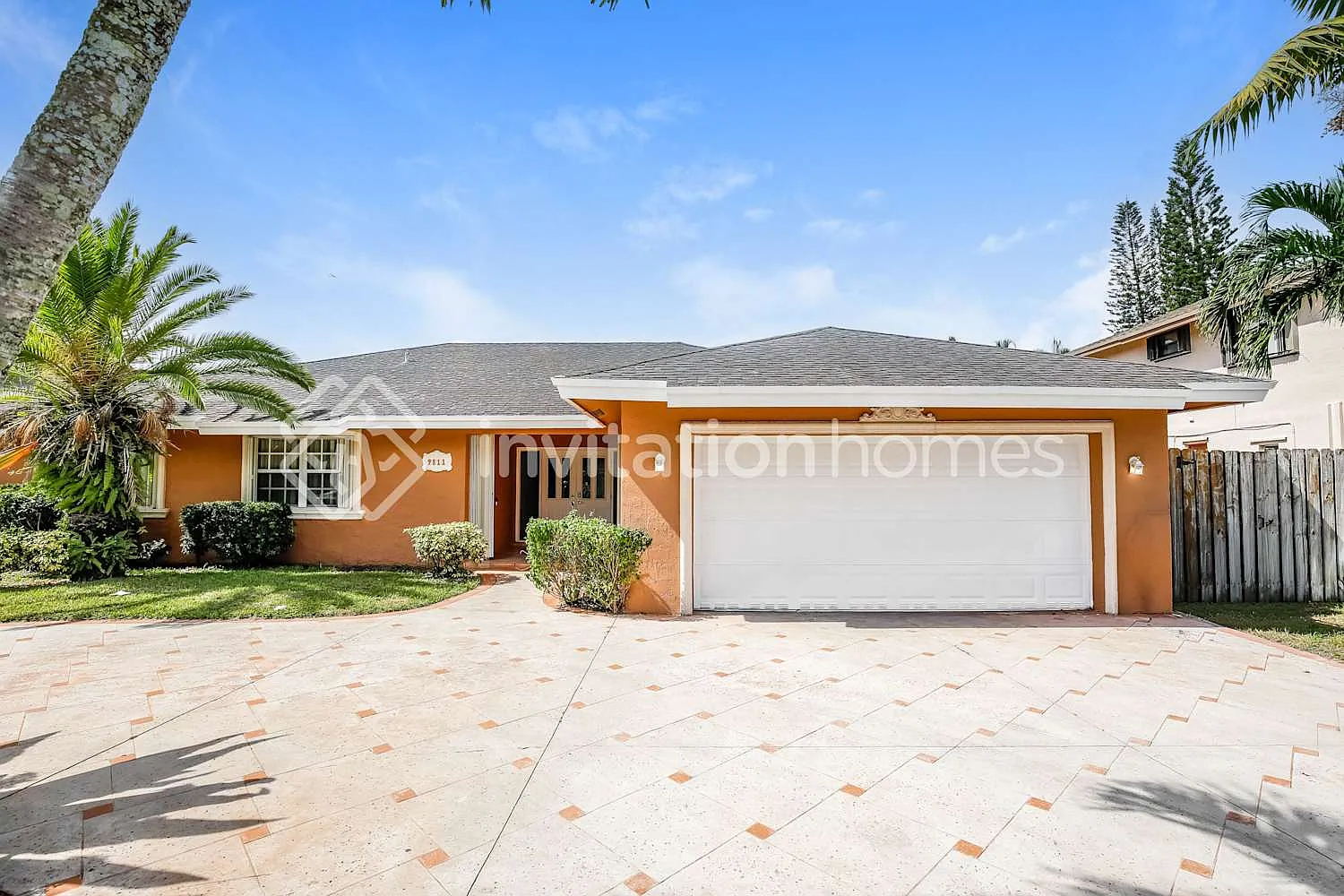 9811 SW 13th Ct Pembroke Pines, FL 33025 — Photo 1