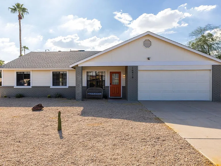 16418 N 64th Pl — Photo 3