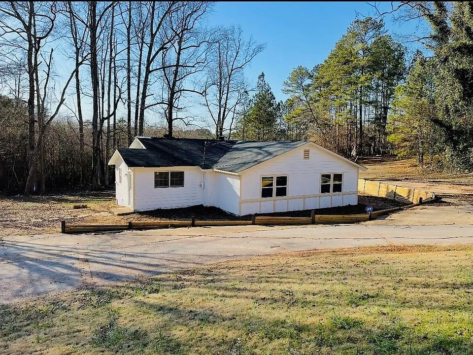 1033 Highway 155 N #A