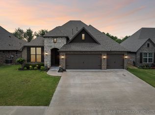 7408 E 81st Pl N, Owasso, OK 74055