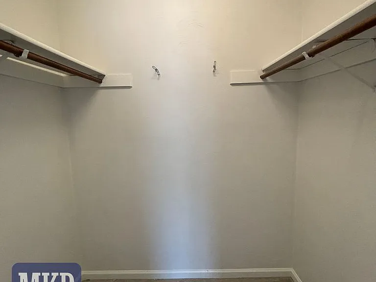 2527 Gatehouse Ln — Photo 31