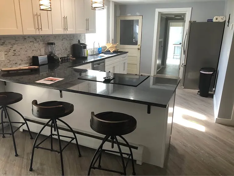 6117 E Lake Rd — Photo 4
