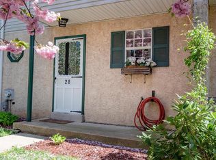 28 Ashley Ct, Downingtown, PA 19335