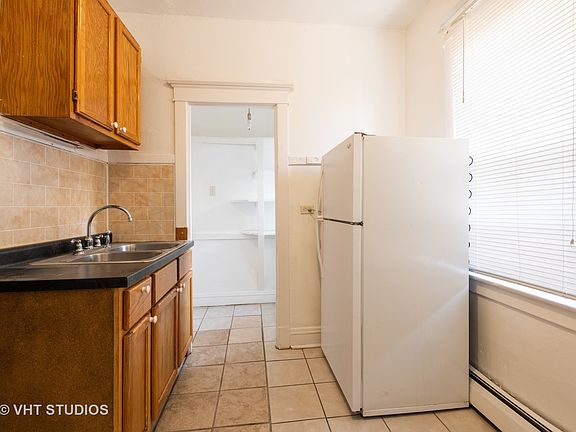 3rd image of 739 E 91st St #1