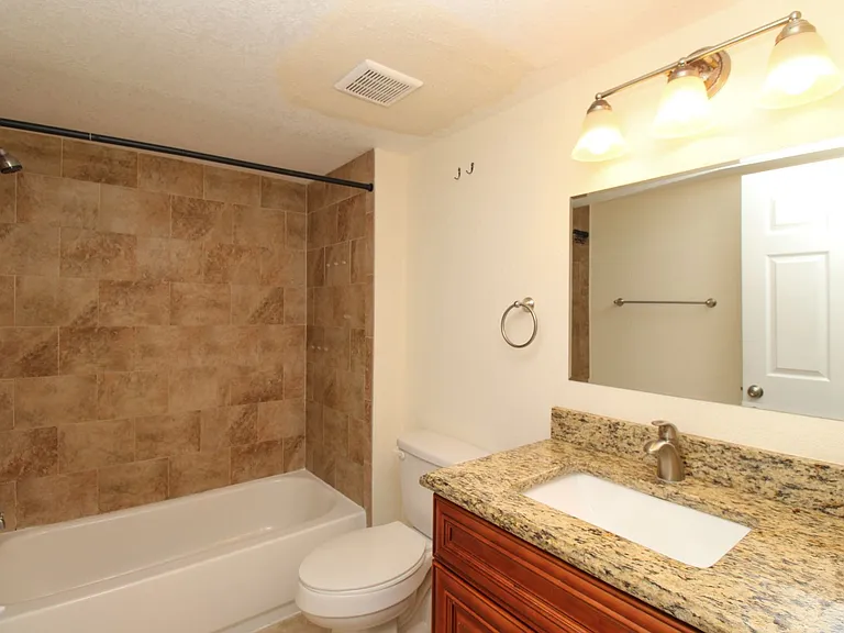 1260 Wildwood Lakes Blvd #104 — Photo 29
