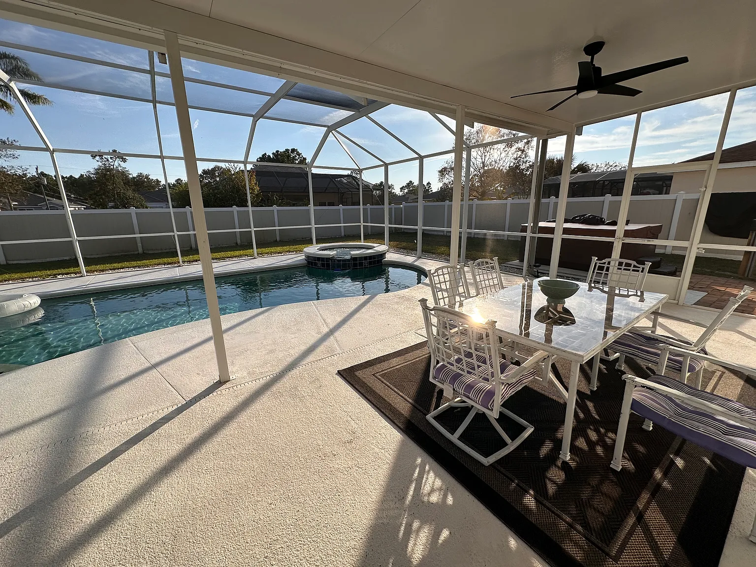 5 bed, 2809 sqft, $8,700 — Photo 4