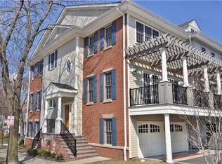 52 De Hart St, Morristown, NJ 07960