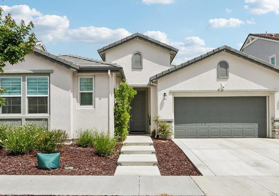 1st image of 3695 Singh Ln