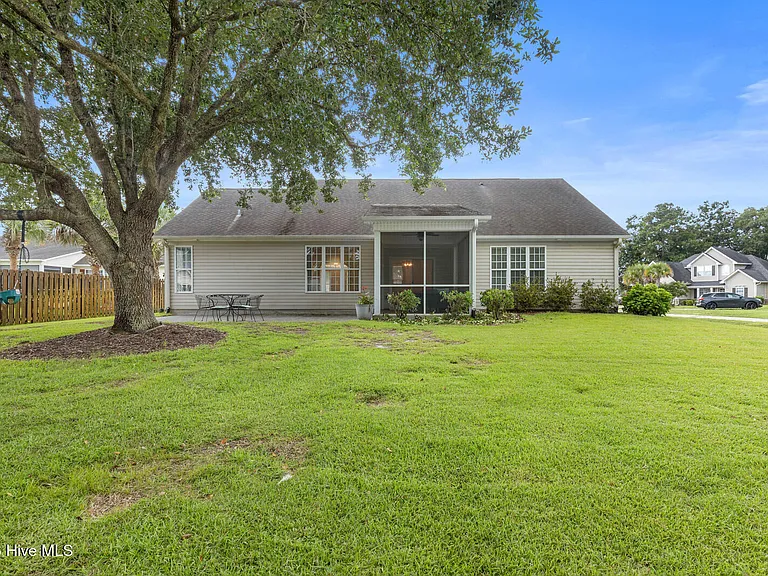 38 Amber Ct — Photo 33