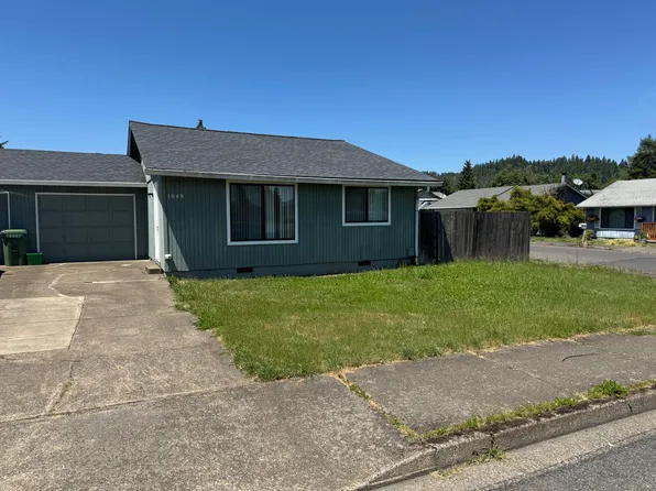 1049 N 16th St, Cottage Grove, OR 97424