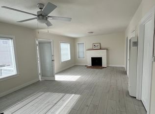 (Undisclosed Address), Manhattan Beach, CA 90266