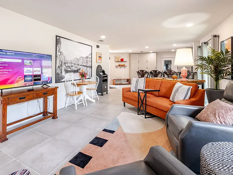 1203 San Bernardo Rd — Photo 3