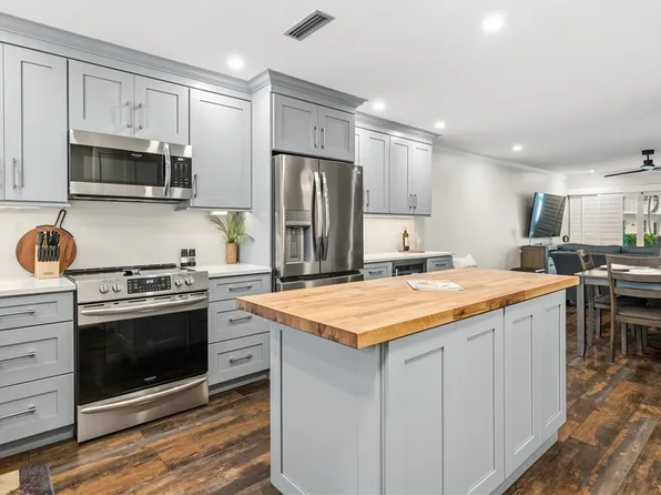 2800 Indian River Blvd #4Q, Vero Beach, FL 32960