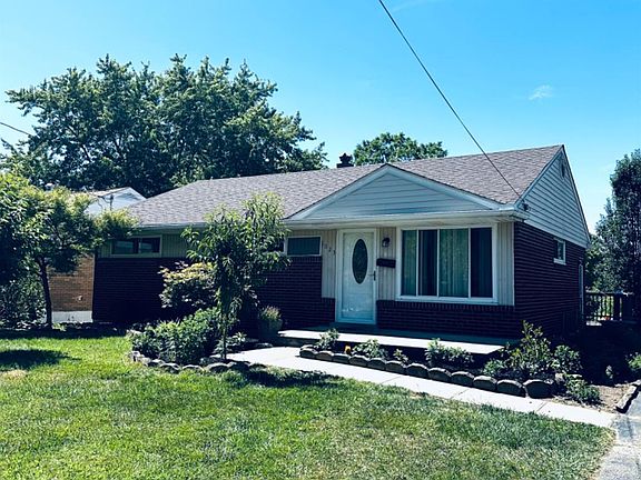 2nd image of 8023 Peacock Dr