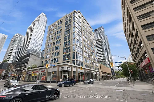 8 Wellesley St E Photo 1