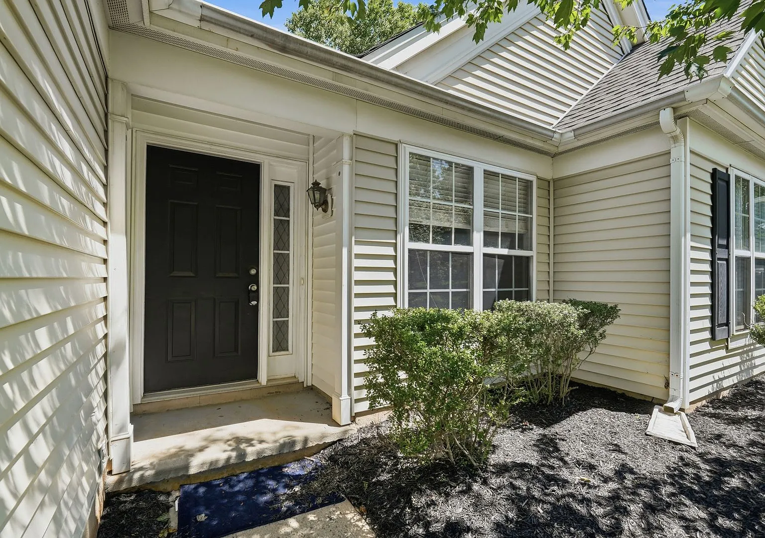 Updated 3-Bedroom Home in Silverstone Neighborhood Move-In Ready! — Photo 4