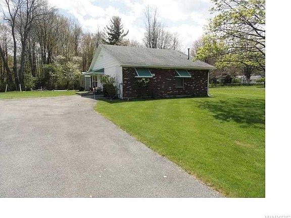 2nd image of 122 Casewood Dr