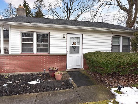 3rd image of 2077 Darnell Dr