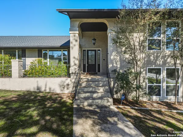 21 ROYAL CRST, New Braunfels, TX 78130
