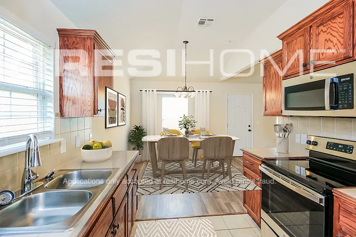 417 Choctaw Gate Dr — Photo 3