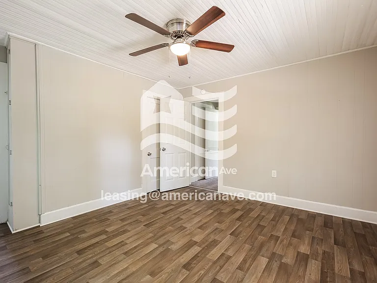25239_010_main_bedroom_11.jpg