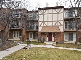 1069 Atlantic Ave APT A, Hoffman Estates, IL 60169