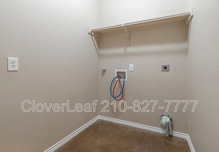 5718 Golf Hts #2 — Photo 15
