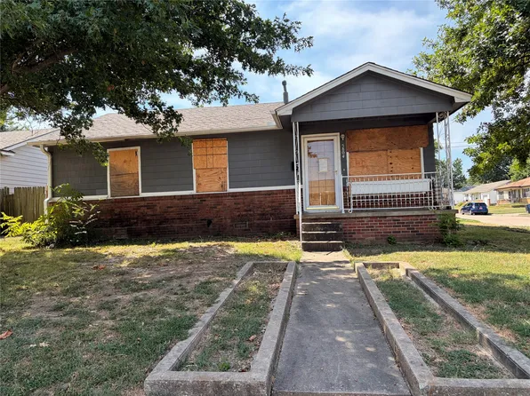 5804 E 18th St, Tulsa, OK 74112