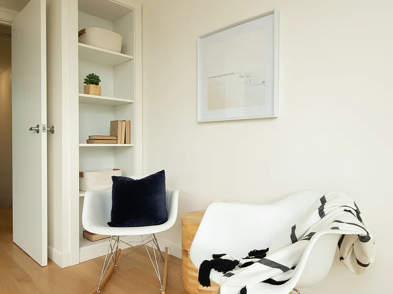 The George Apartments — Photo 10