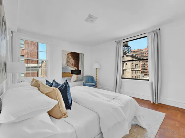 473 West End Avenue image 8 of 16