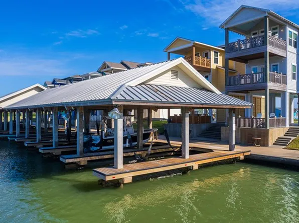 2121 Nelson Avenue, Port Bolivar, TX 77650