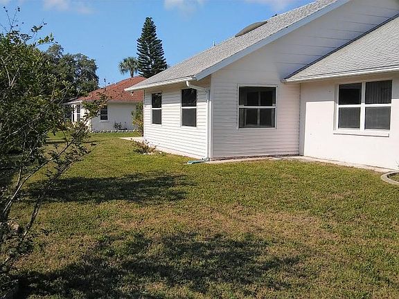 4th image of 4277 Abbotsford St
