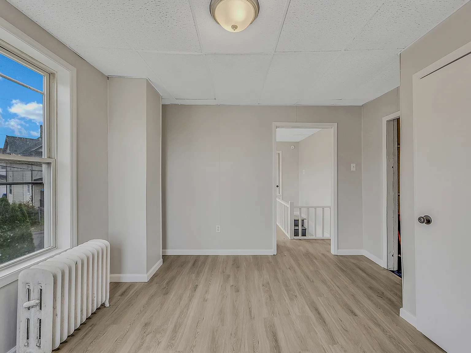 3 bed, 1200 sqft, $1,199 — Photo 1