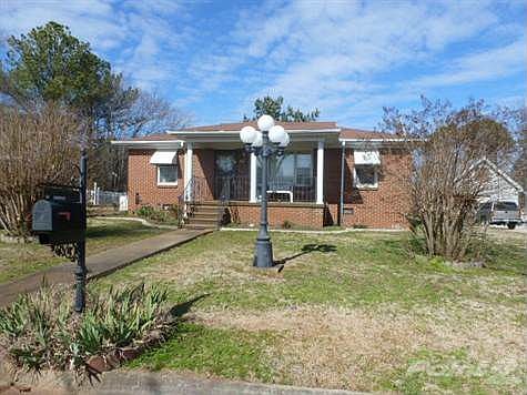 1419 2nd St Tuscumbia 001