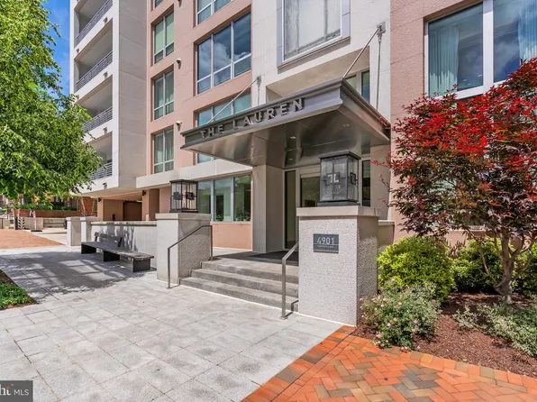 4901 Hampden Ln Unit 703, Bethesda, MD 20814