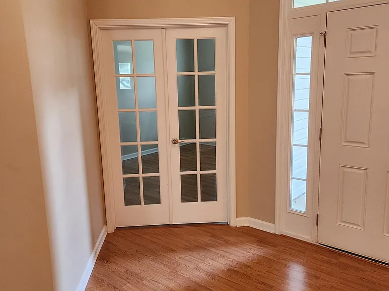 1 Hollow Crest Way — Photo 4