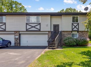 10540 Grouse Cir NW, Coon Rapids, MN 55433
